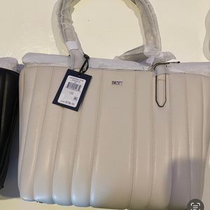 DKNY TOTE BAG